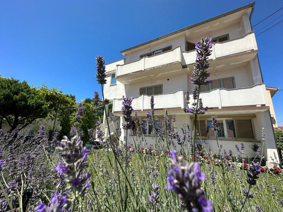 Apartments Vinse Near Rab Center Rab Town Exterior photo