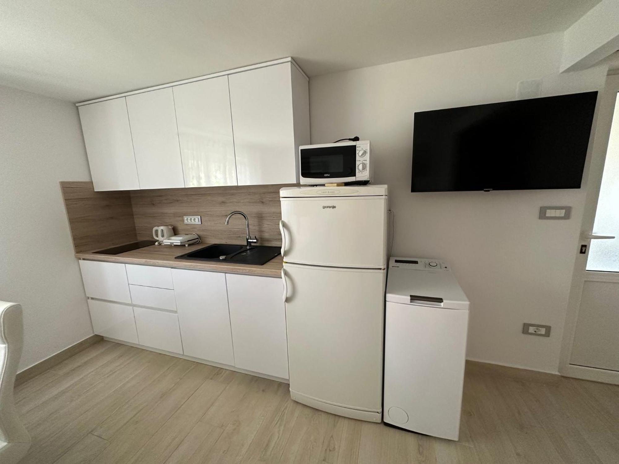 Apartments Vinse Near Rab Center Rab Town Exterior photo